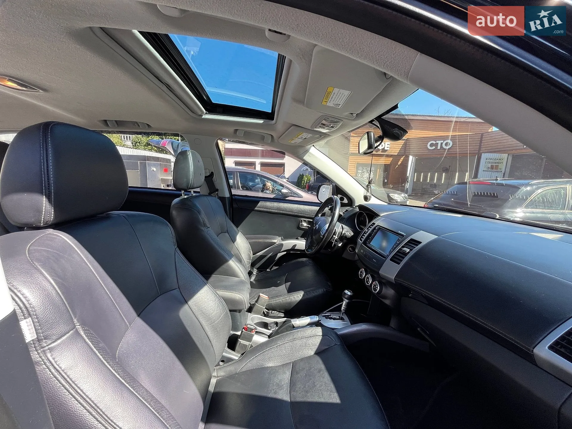 2011 Mitsubishi Outlander - мініатюра 8