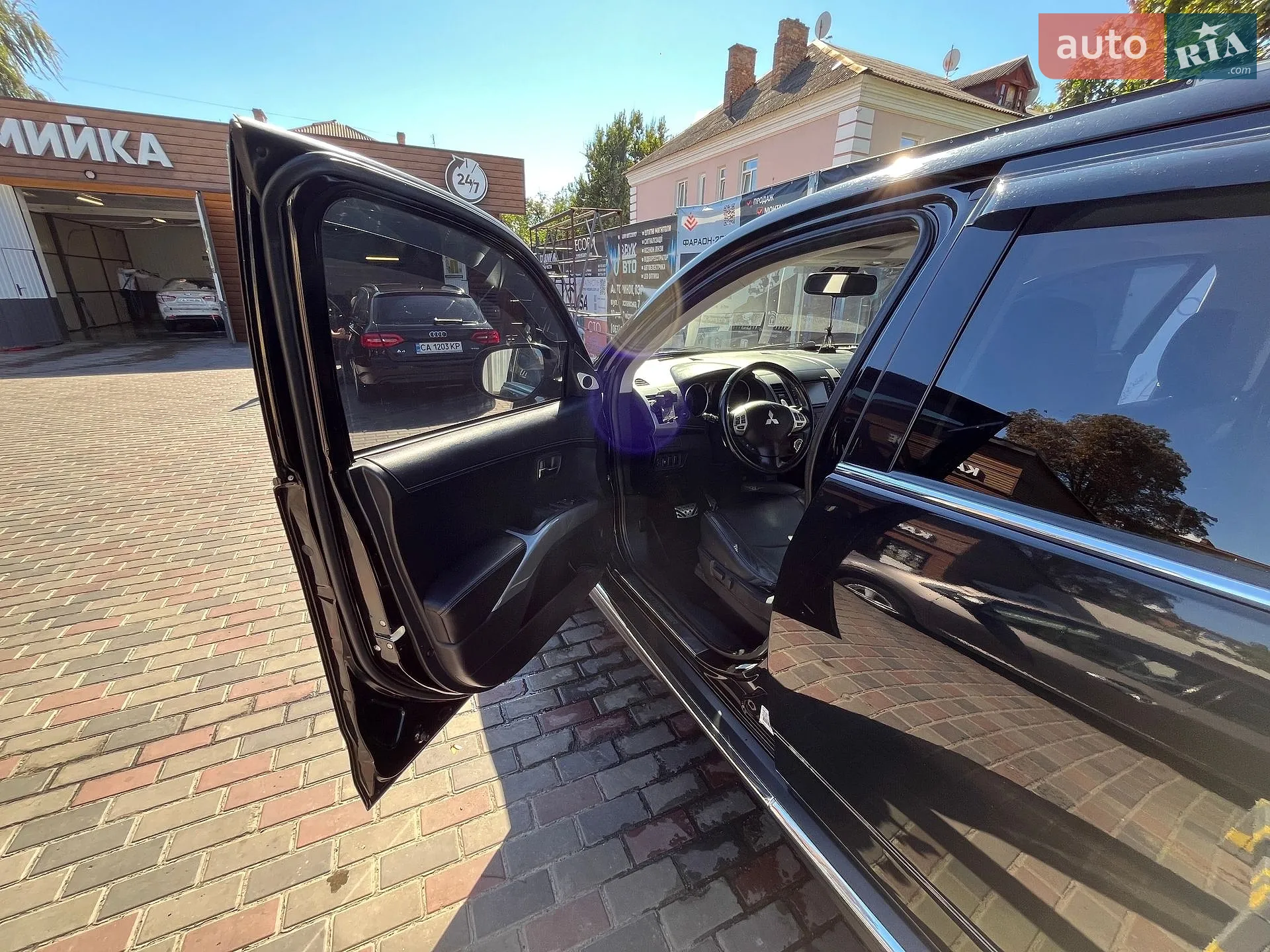 2011 Mitsubishi Outlander - мініатюра 13