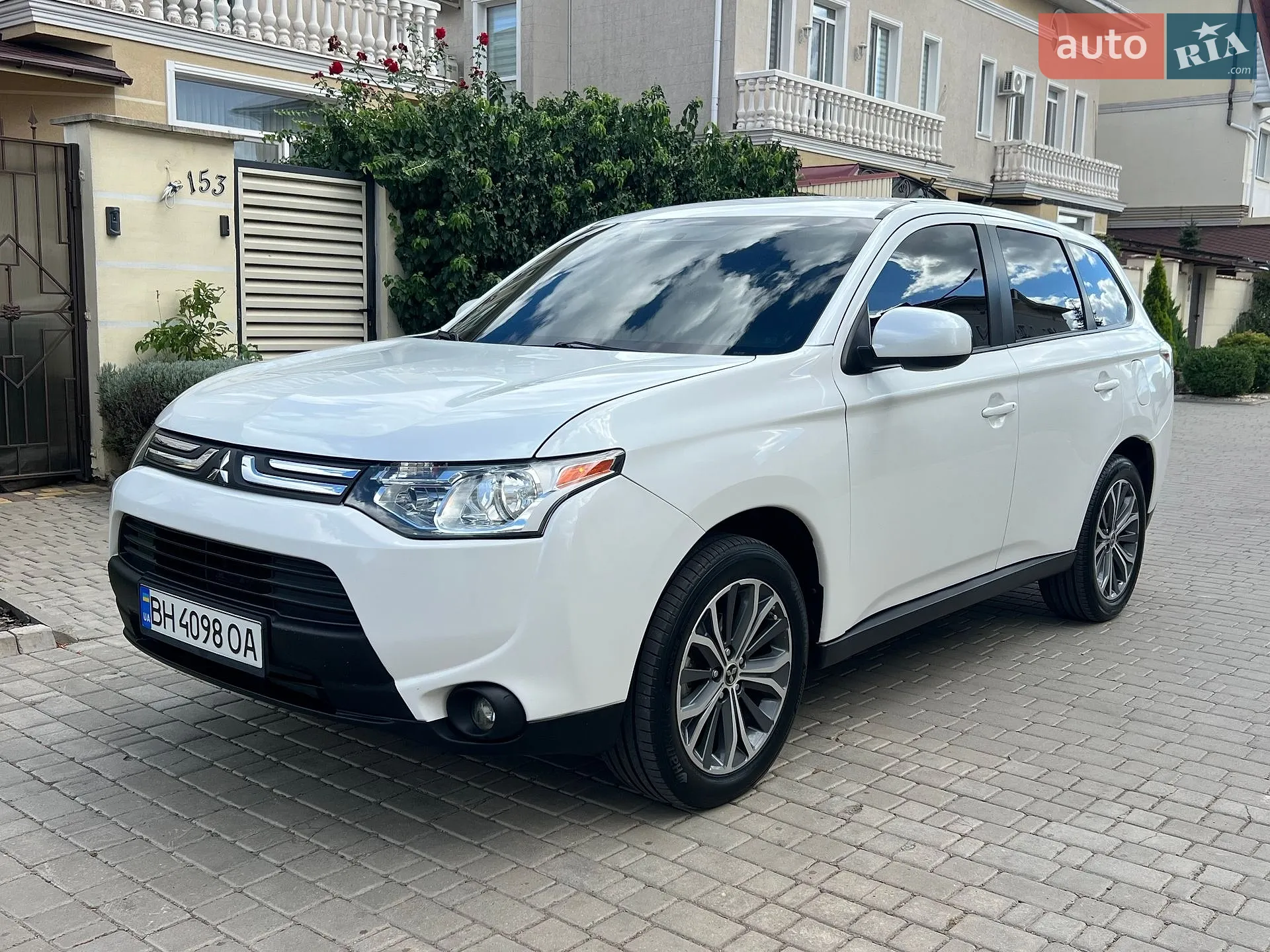 2013 Mitsubishi Outlander - мініатюра 9