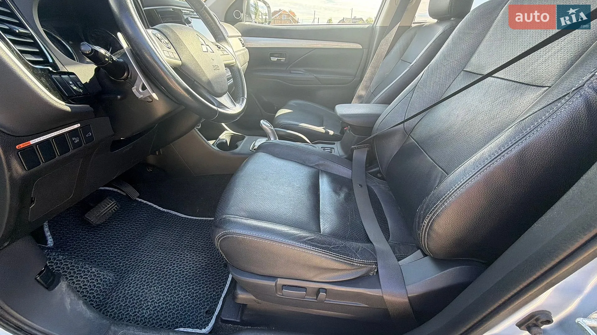 2013 Mitsubishi Outlander - мініатюра 17