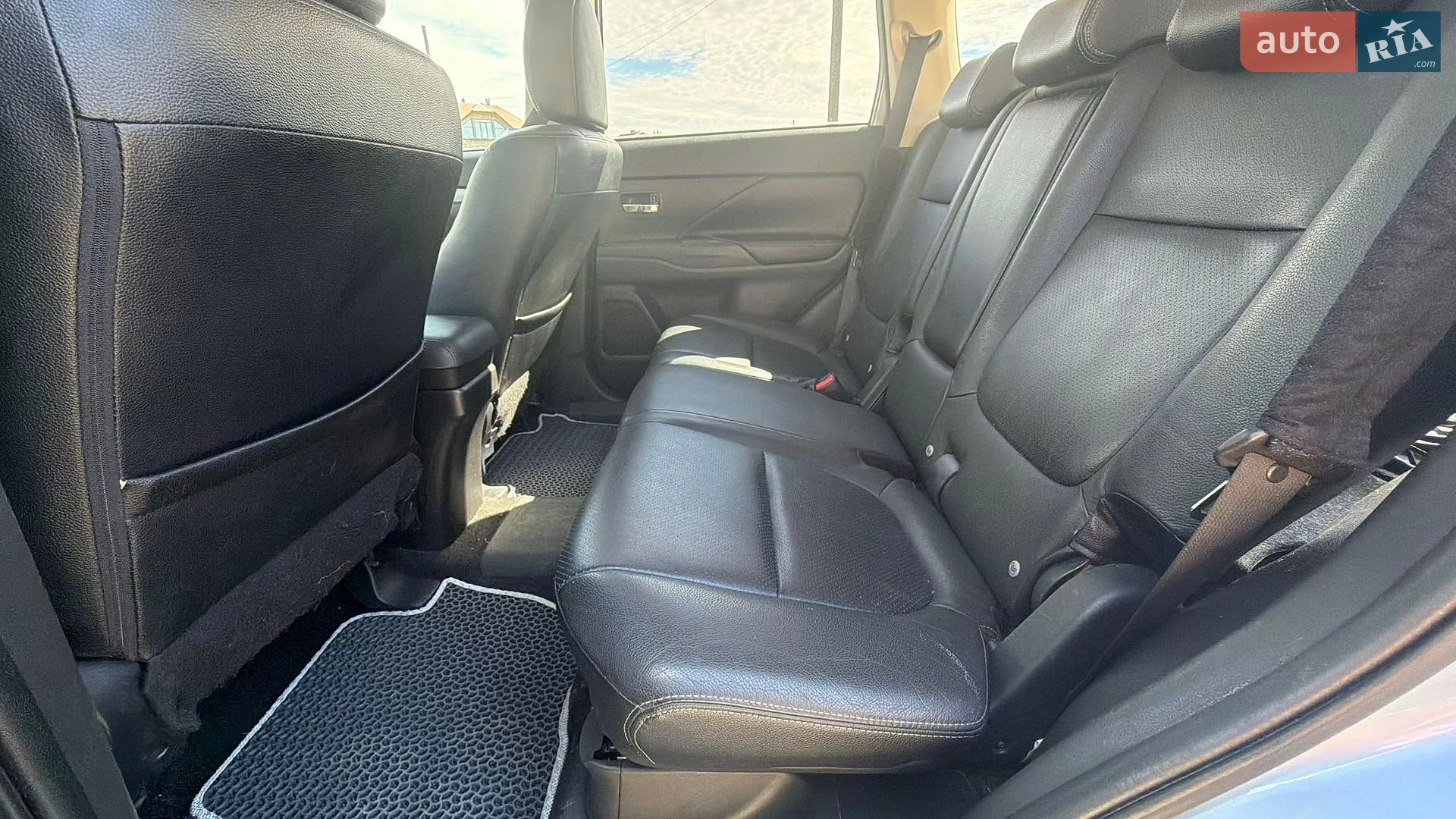 2013 Mitsubishi Outlander - мініатюра 24