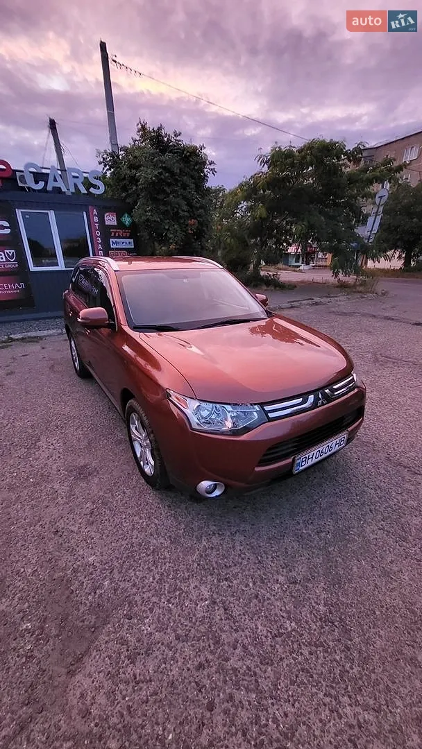 2013 Mitsubishi Outlander - мініатюра 7