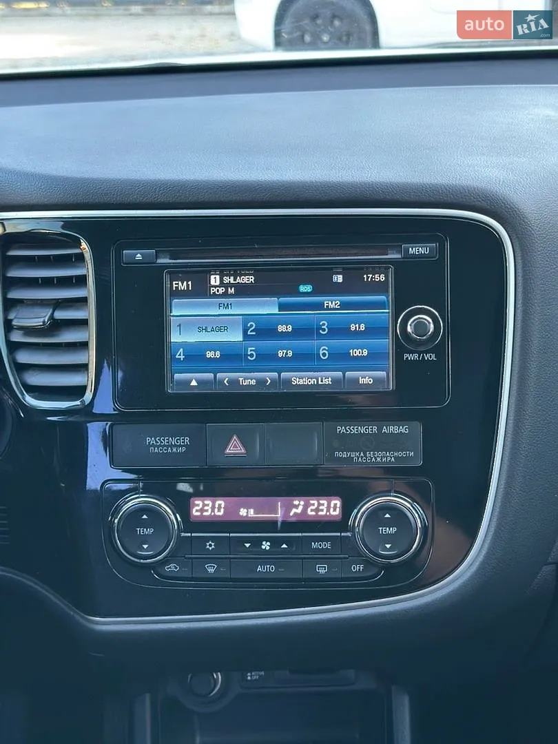 2013 Mitsubishi Outlander - мініатюра 24