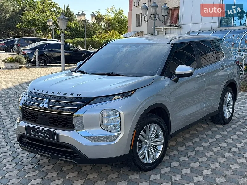 Mitsubishi Outlander 2021