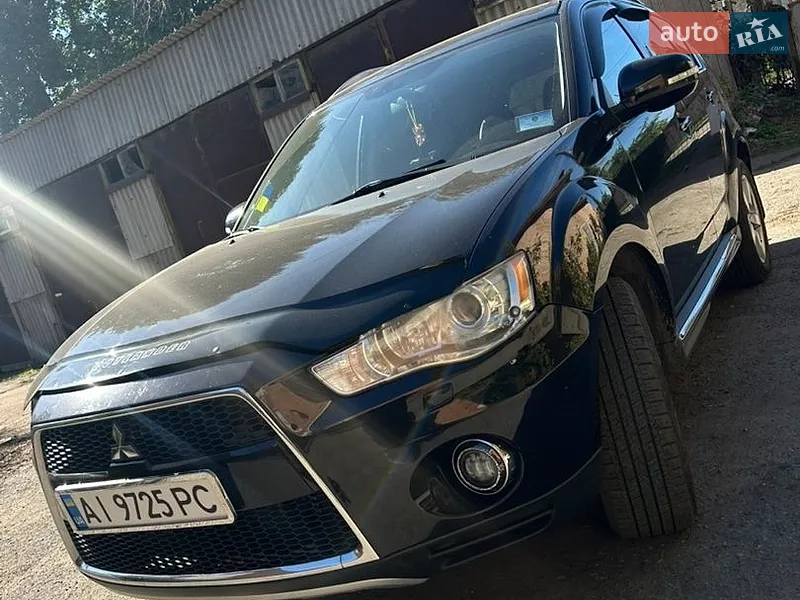 Mitsubishi Outlander