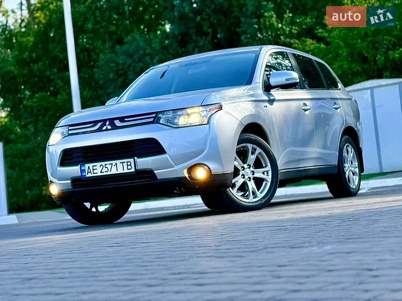 Mitsubishi Outlander 2013