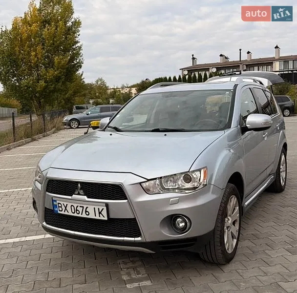 Mitsubishi Outlander
