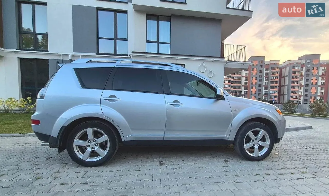 Mitsubishi Outlander 2008