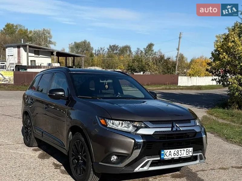 Mitsubishi Outlander 2018