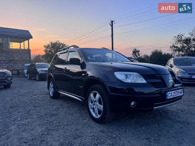 Mitsubishi Outlander