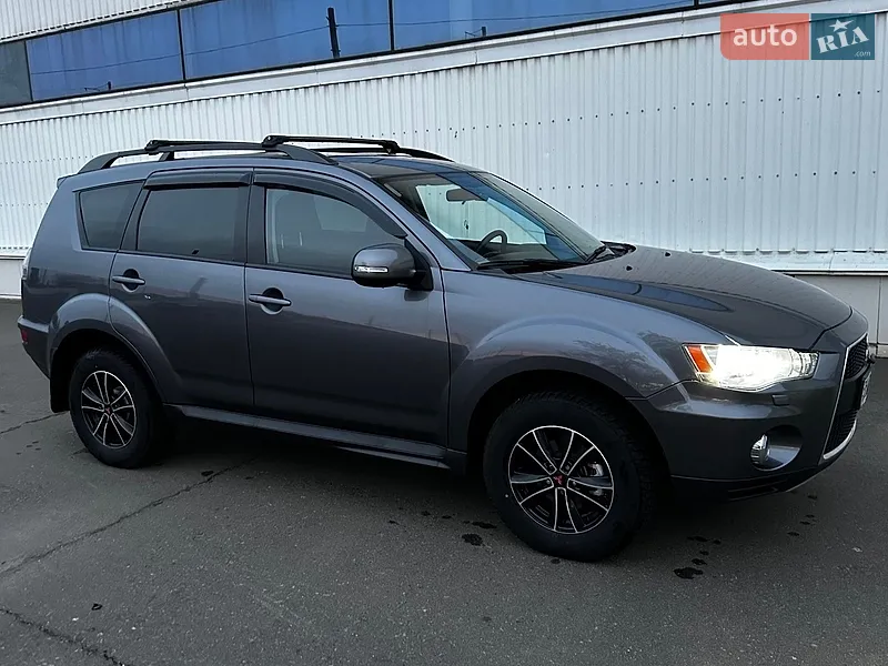 Mitsubishi Outlander