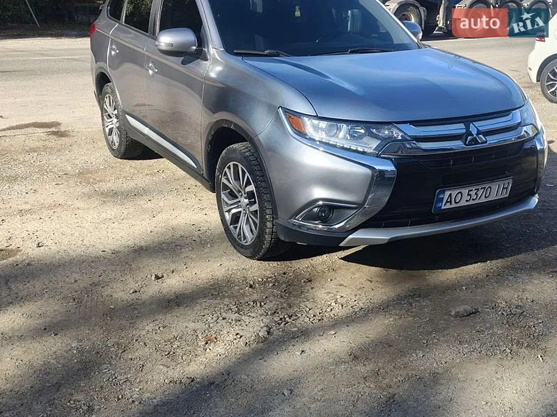Mitsubishi Outlander