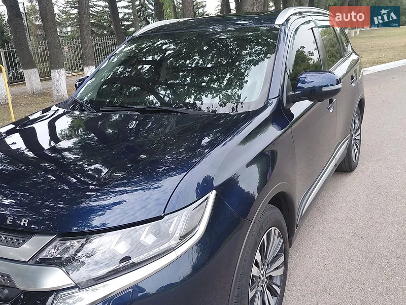 Mitsubishi Outlander