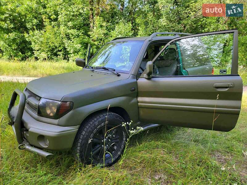 Mitsubishi Pajero Pinin 1999