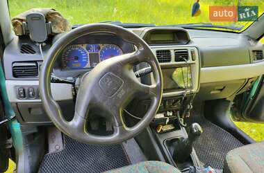 Внедорожник / Кроссовер Mitsubishi Pajero Pinin 1999 в 