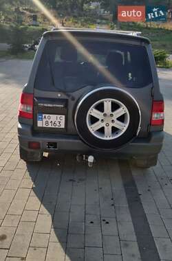 Внедорожник / Кроссовер Mitsubishi Pajero Pinin 2005 в 