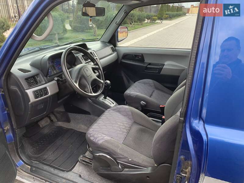 Внедорожник / Кроссовер Mitsubishi Pajero Pinin 2001 в Измаиле