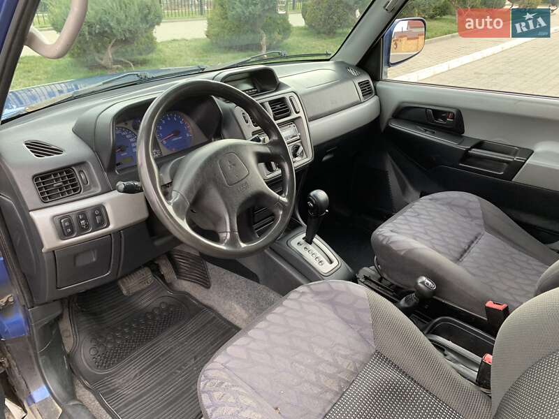 Внедорожник / Кроссовер Mitsubishi Pajero Pinin 2001 в Измаиле