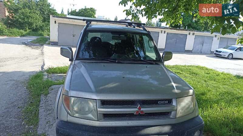 Внедорожник / Кроссовер Mitsubishi Pajero Pinin 2001 в Каменец-Подольском