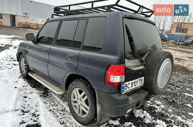 Внедорожник / Кроссовер Mitsubishi Pajero Pinin 2001 в 