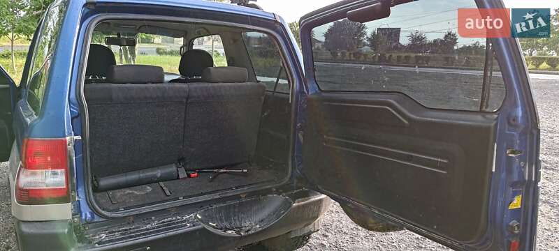 Внедорожник / Кроссовер Mitsubishi Pajero Pinin 1999 в Ужгороде