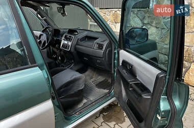 Внедорожник / Кроссовер Mitsubishi Pajero Pinin 2002 в 