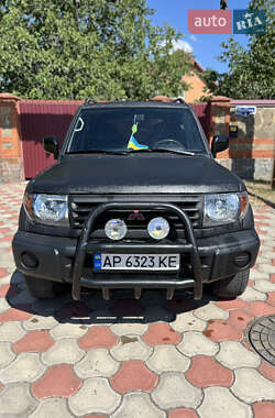 Внедорожник / Кроссовер Mitsubishi Pajero Pinin 2002 в 