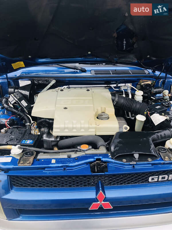 Позашляховик / Кросовер Mitsubishi Pajero Pinin 2000 в Тячеві