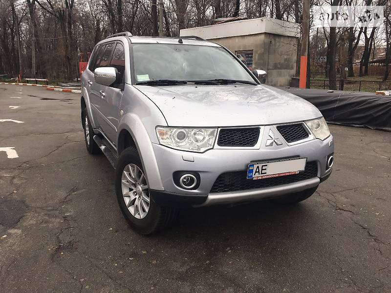 Mitsubishi Pajero Sport 2010 года