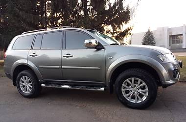 Внедорожник / Кроссовер Mitsubishi Pajero Sport 2014 в Ровно