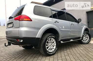 Внедорожник / Кроссовер Mitsubishi Pajero Sport 2011 в Одессе