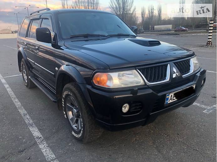 Mitsubishi pajero sport 2005