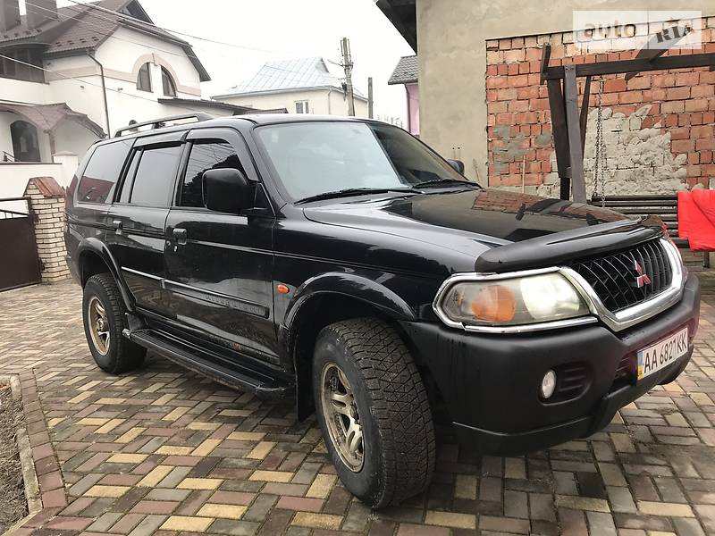 Позашляховик / Кросовер Mitsubishi Pajero Sport 2002 в Чернівцях