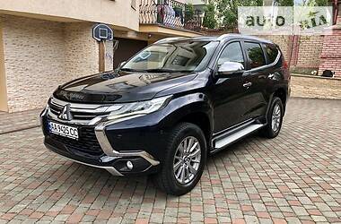 Внедорожник / Кроссовер Mitsubishi Pajero Sport 2017 в Черновцах