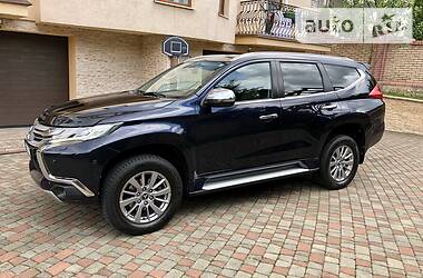 Внедорожник / Кроссовер Mitsubishi Pajero Sport 2017 в Черновцах