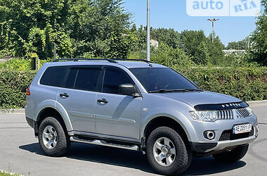 Внедорожник / Кроссовер Mitsubishi Pajero Sport 2011 в Днепре