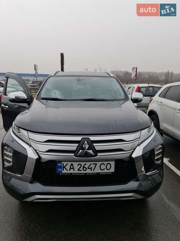 Внедорожник / Кроссовер Mitsubishi Pajero Sport 2020 в Киеве