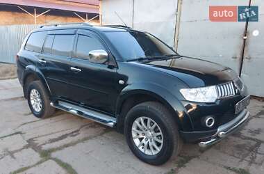 Внедорожник / Кроссовер Mitsubishi Pajero Sport 2013 в Пирятине