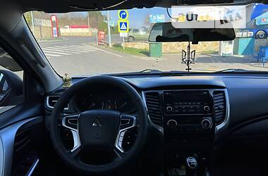 Внедорожник / Кроссовер Mitsubishi Pajero Sport 2016 в Шаргороде