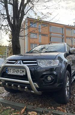 Внедорожник / Кроссовер Mitsubishi Pajero Sport 2014 в Киеве