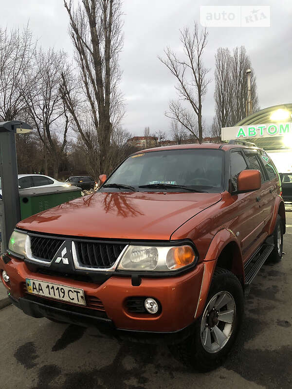 Внедорожник / Кроссовер Mitsubishi Pajero Sport 2007 в Киеве