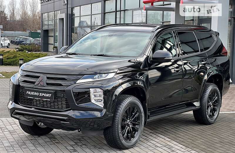 Внедорожник / Кроссовер Mitsubishi Pajero Sport 2021 в 