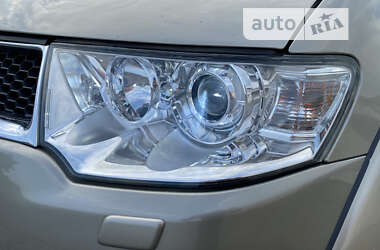 Внедорожник / Кроссовер Mitsubishi Pajero Sport 2011 в 