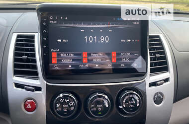 Внедорожник / Кроссовер Mitsubishi Pajero Sport 2011 в 