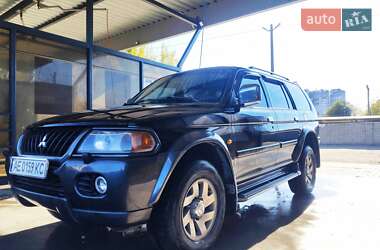 Внедорожник / Кроссовер Mitsubishi Pajero Sport 2000 в 