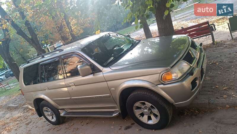 Внедорожник / Кроссовер Mitsubishi Pajero Sport 2006 в Харькове