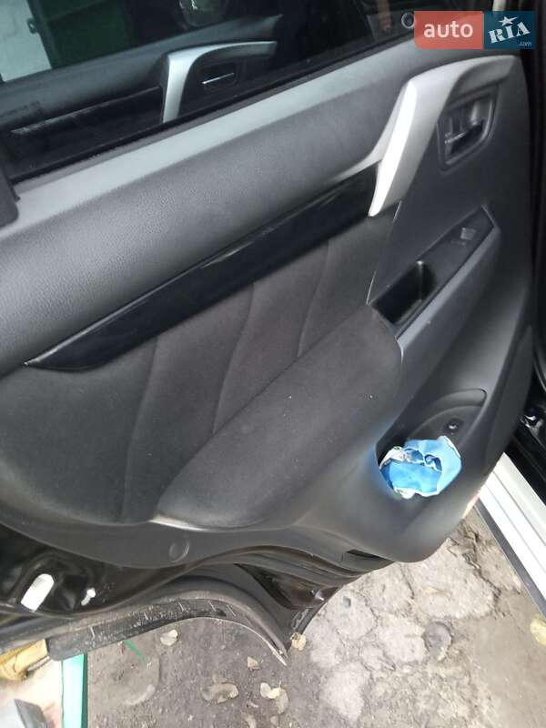 Внедорожник / Кроссовер Mitsubishi Pajero Sport 2017 в Криничках