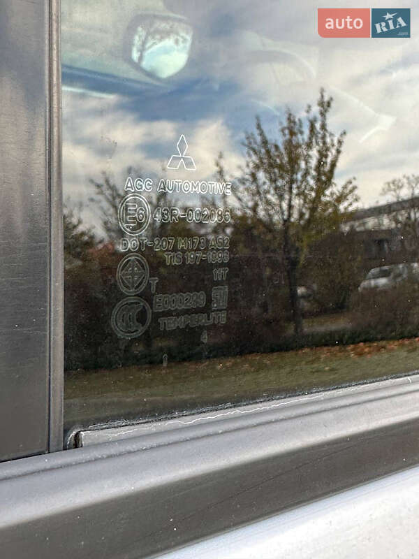 Позашляховик / Кросовер Mitsubishi Pajero Sport 2014 в Турці