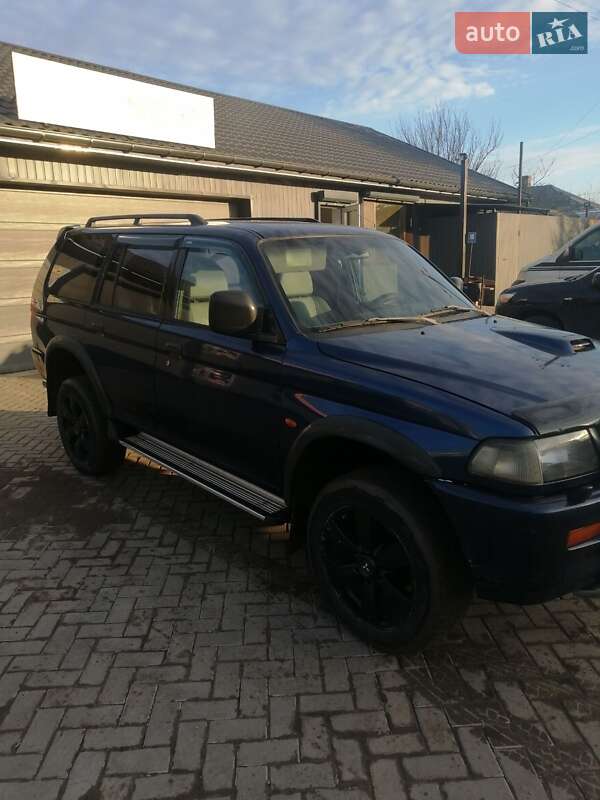 Mitsubishi Pajero Sport 1998