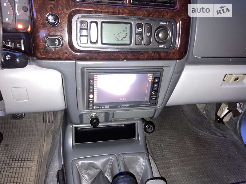 Внедорожник / Кроссовер Mitsubishi Pajero Sport 2004 в Киеве